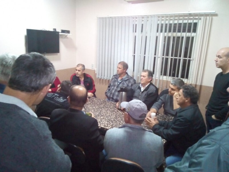 sindicato-dos-servidores-se-reune-com-vereadores-para-debater-questoes-relacionadas-ao-projeto-de-lei-562018